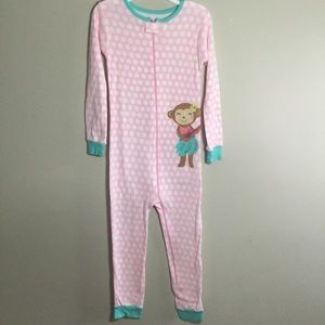 Carter’s pajamas girls size 5T.